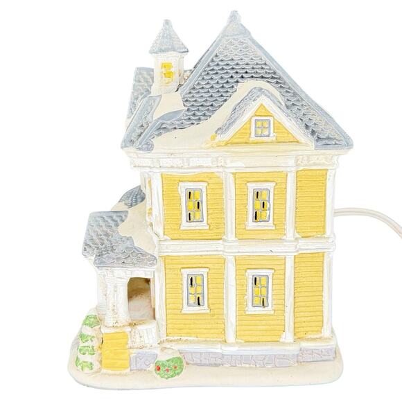 Ceramic Christmas Village House Decoration Yellow House Victorian Lighted Snow - Picture 10 of 12